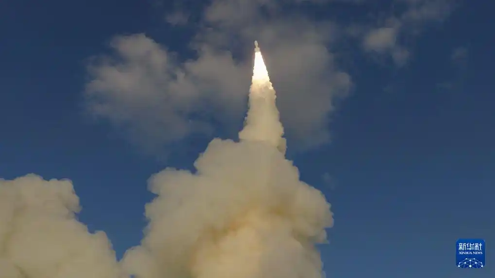 引力一号遥三火箭发射圆满成功 9颗卫星精准入轨